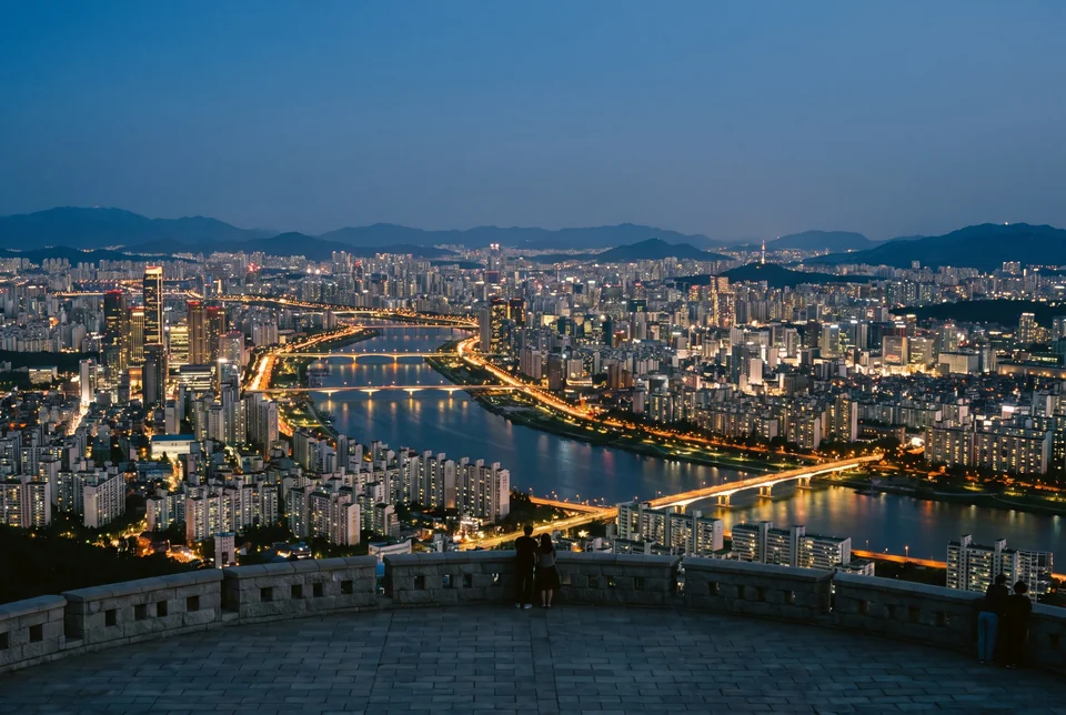 Seoul at night with the river and bridges seen from Namsan, visualization