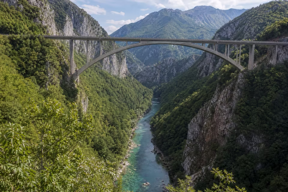 Karadağ'dan bir manzara