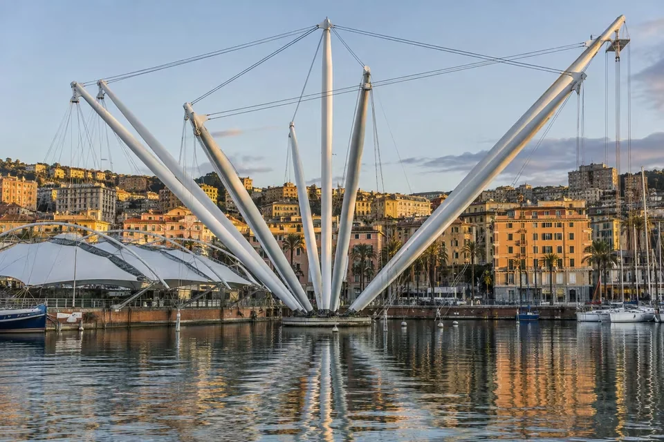 The Bigo crane and the old port of Genoa
