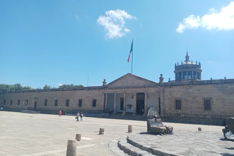 The neoclassical facade and wide plaza of the Hospicio Cabañas in Guadalajara