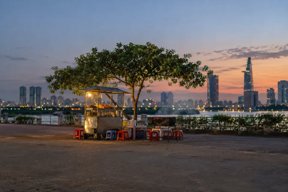 An evening street food corner in Ho Chi Minh City