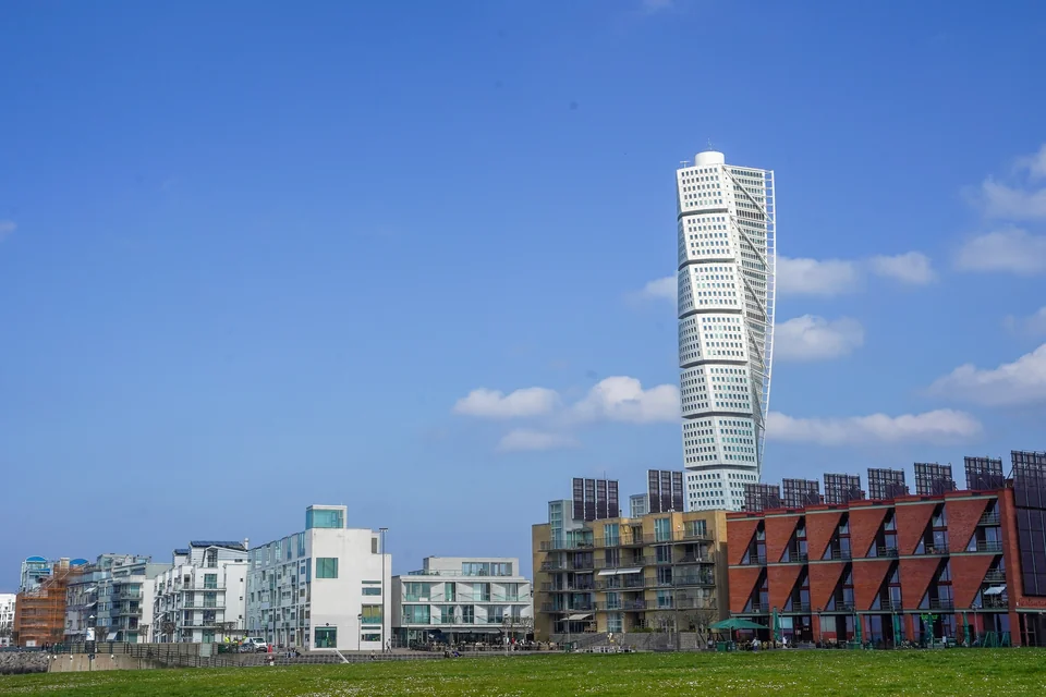 The twisting Turning Torso skyscraper and the Västra Hamnen homes in Malmö