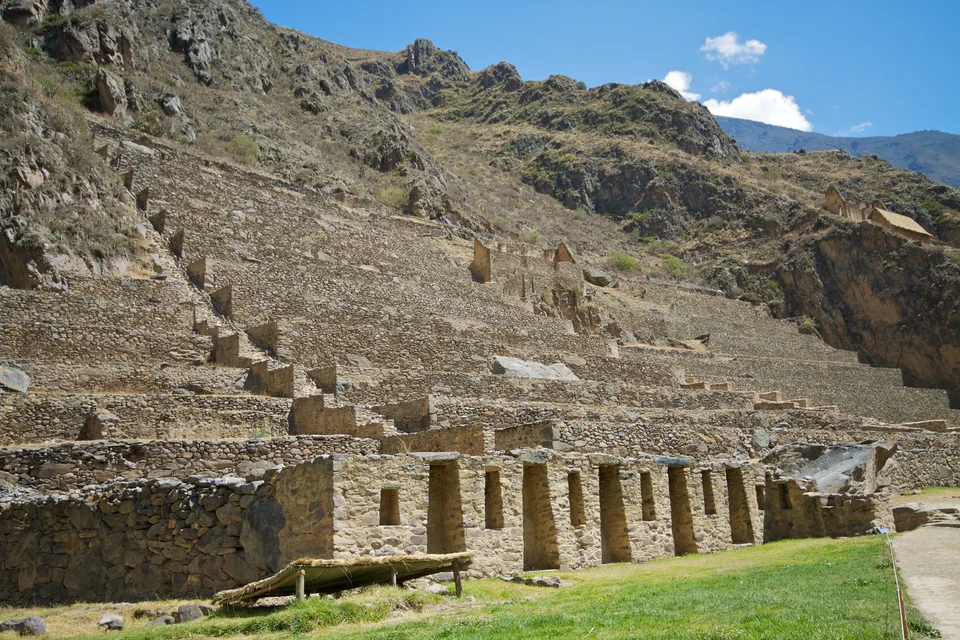 Stone Inca structures and stepped terraces at Ollantaytambo