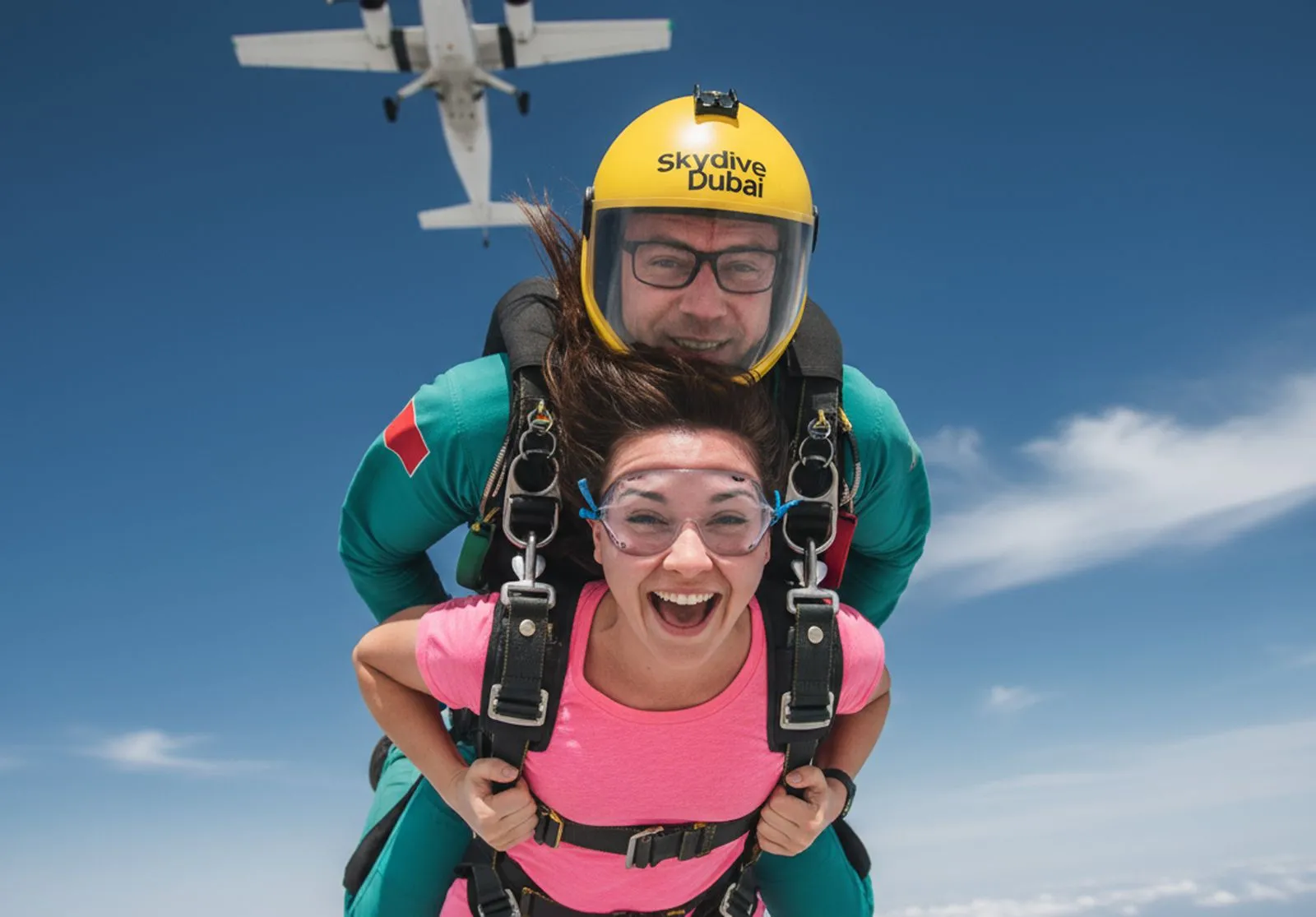 Skydive Dubai: Experience Tandem Skydiving at The Palm Drop Zone