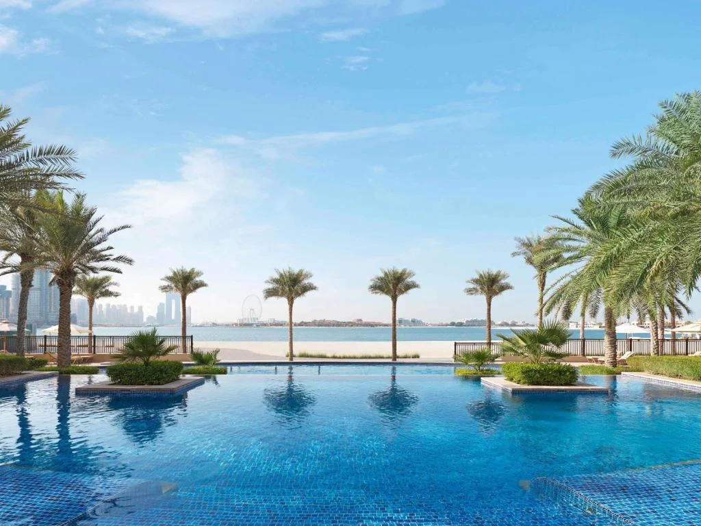 Fairmont The Palm — Photo 1