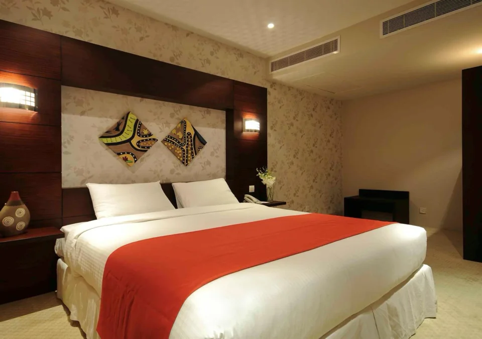 Golden Ship Hotel