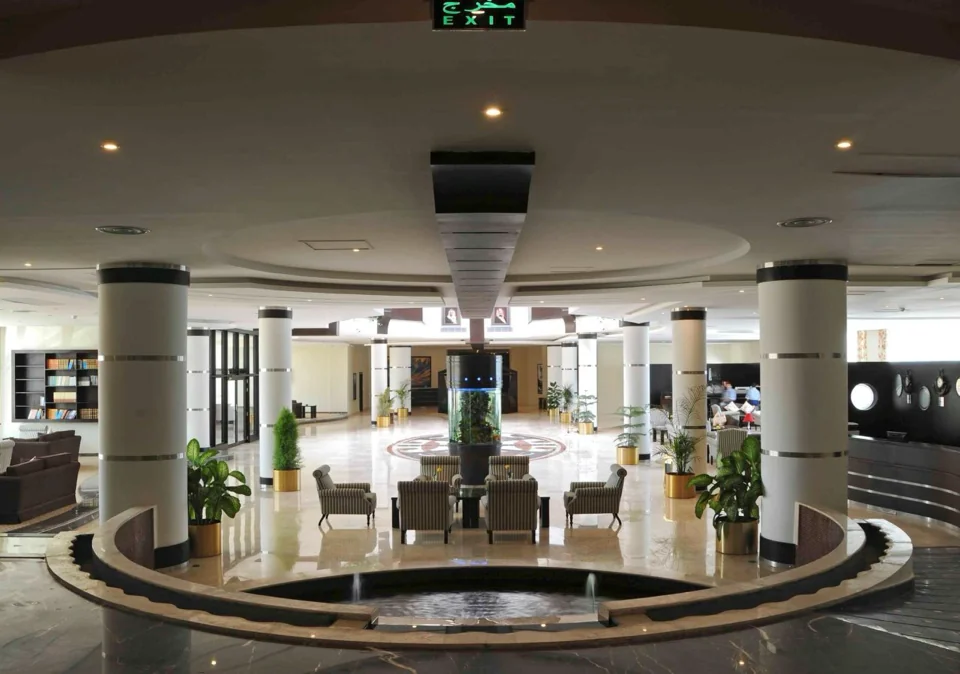 Golden Ship Hotel