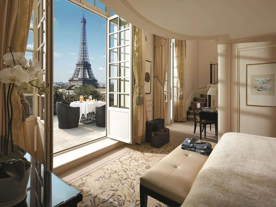 A photograph of Shangri-La Paris