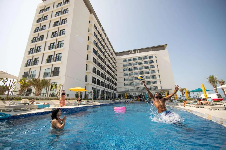Rove La Mer Beach