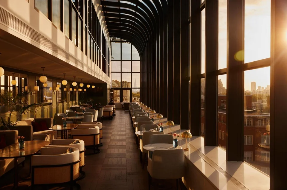 Jumeirah Carlton Tower