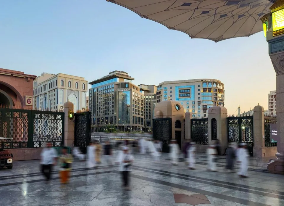 A photograph of Al Manakha Rotana Madinah
