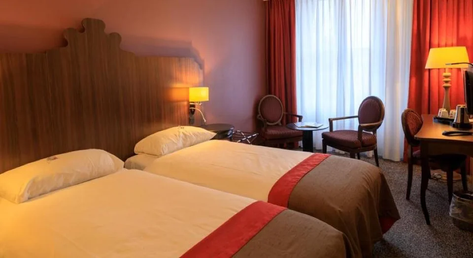 Hotel Corona - Hampshire Classic