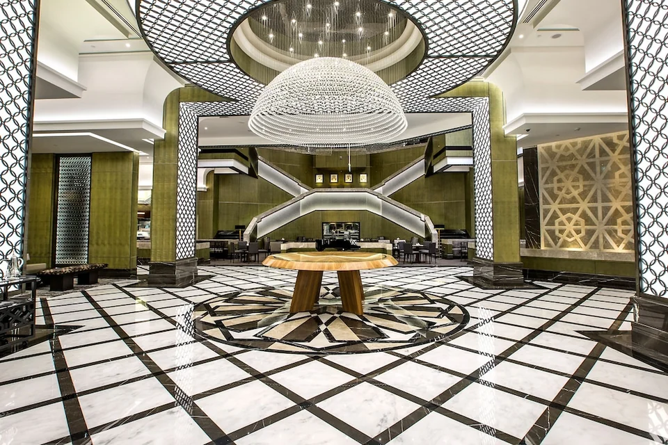 Ayla Grand Hotel