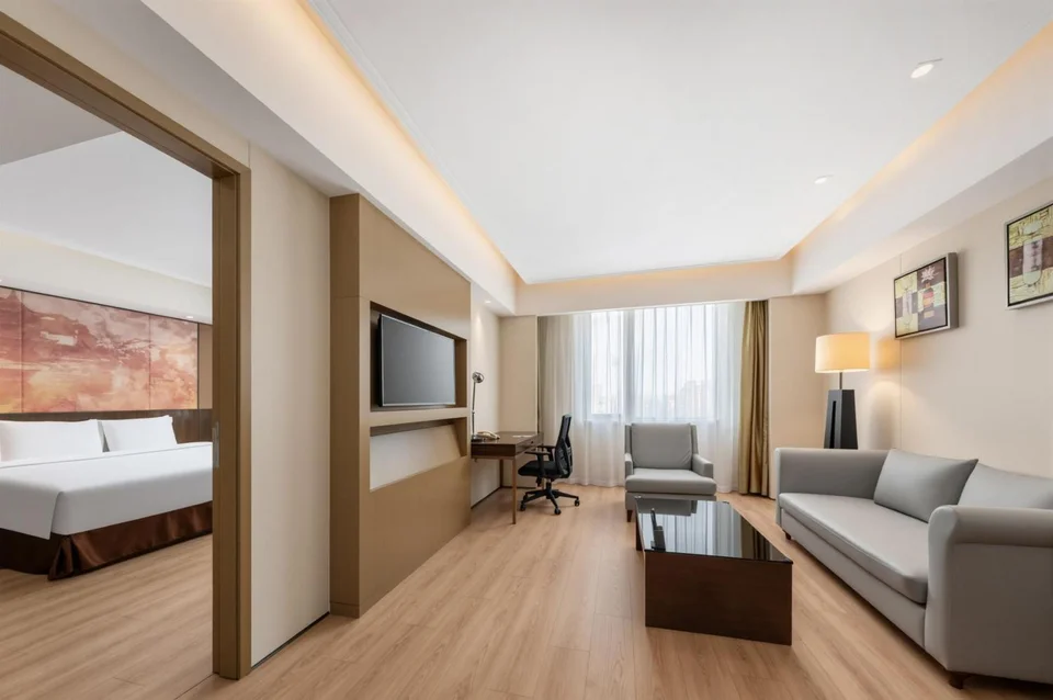 Holiday Inn Aqua City