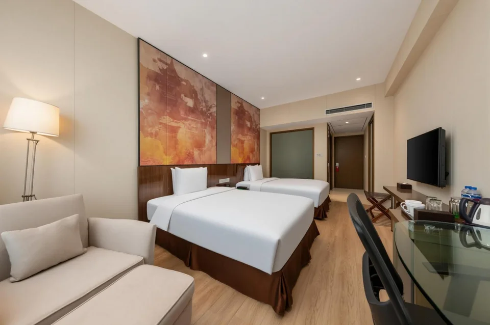 Holiday Inn Aqua City