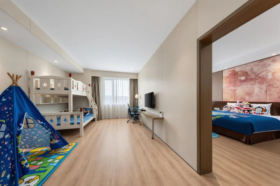Holiday Inn Aqua City