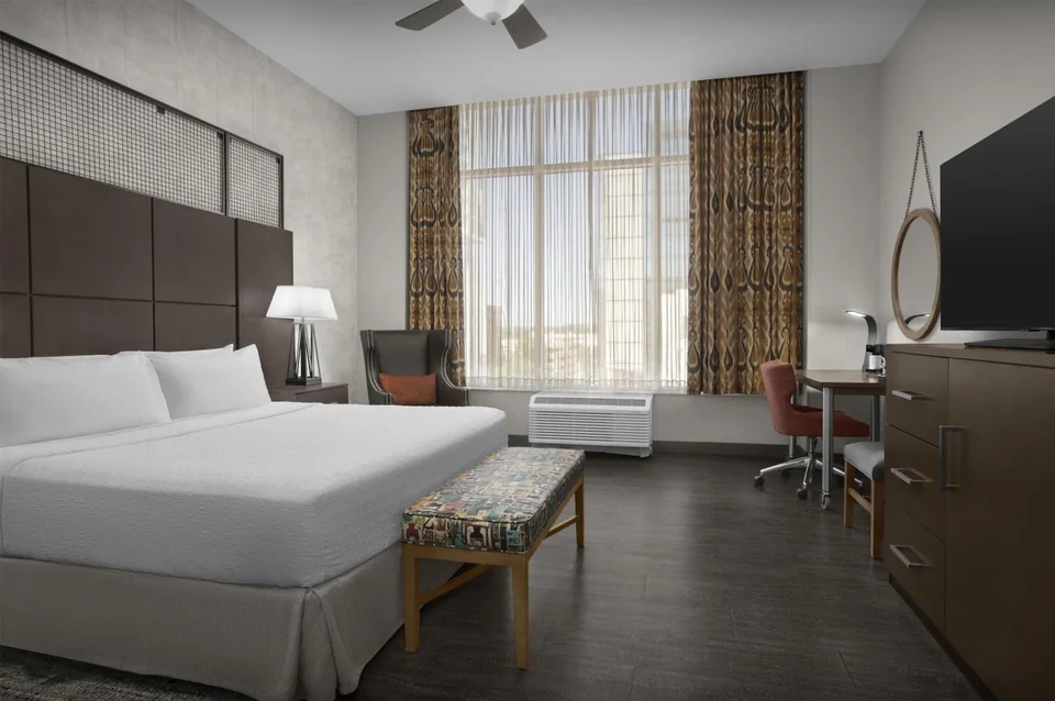 Hampton Inn Suites Austin University