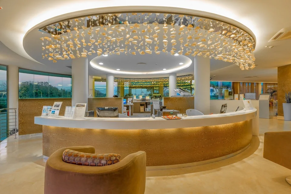 Smy Pisa Plaza