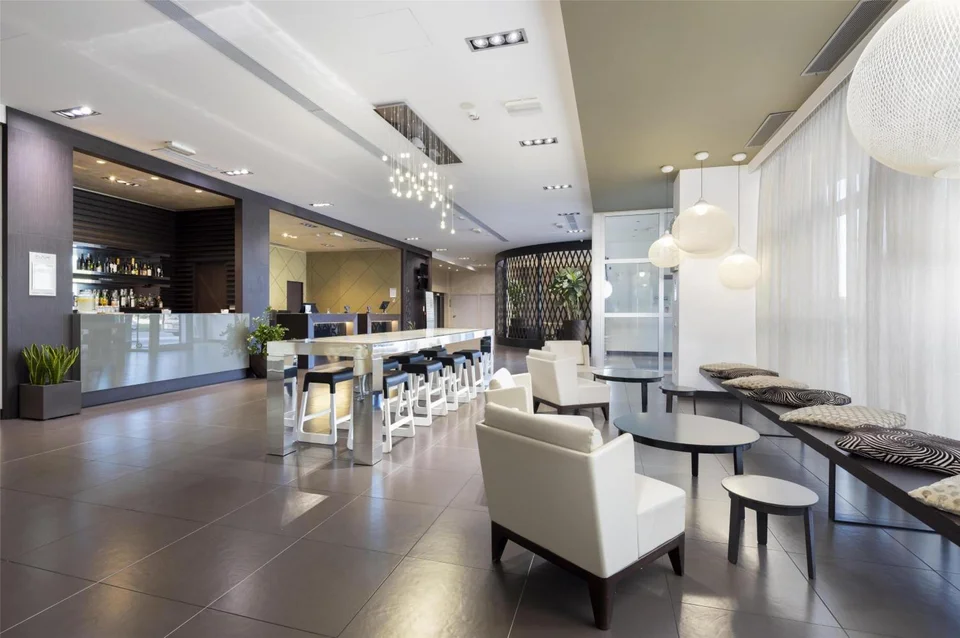 Best Western Premier CHC Airport