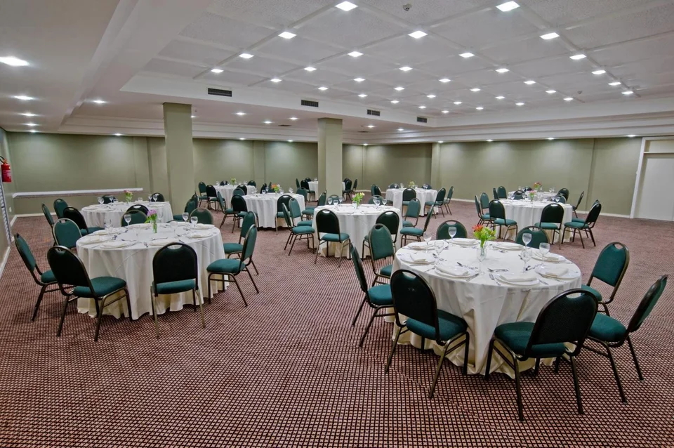 Wyndham Golden Foz Suites