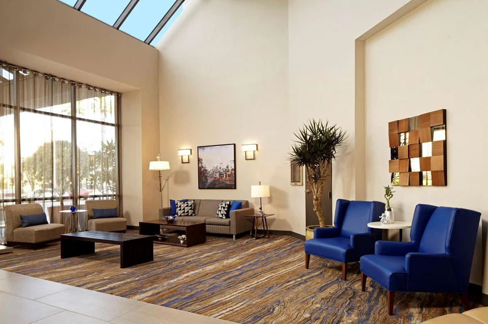 Embassy Suites Los Angeles International Airport / North