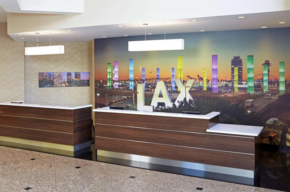 Embassy Suites Los Angeles International Airport / North