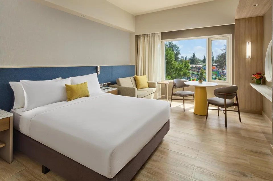 Taal Vista Hotel