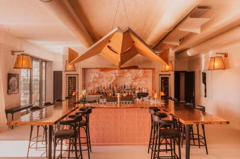 Maison Heler Metz, Curio Collection by Hilton
