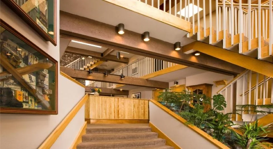 A photograph of Aspen Mountain Lodge