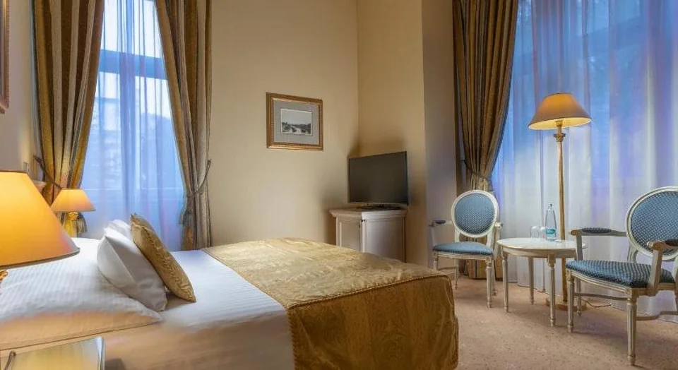 Savoy Westend Hotel