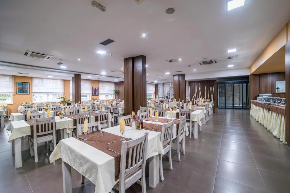 City Hotel