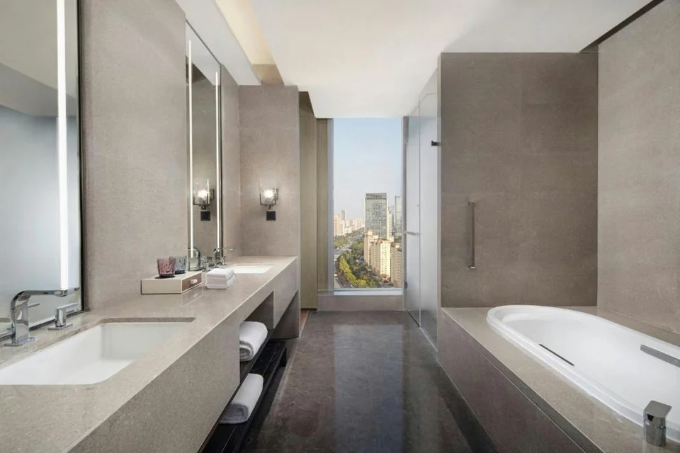 Courtyard Luoyang
