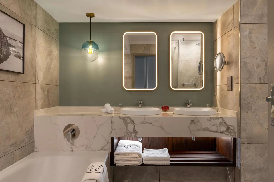 Radisson Collection Hotel, Waterfront Cape Town