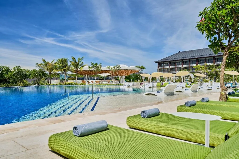 A photograph of Renaissance Bali Nusa Dua Resort