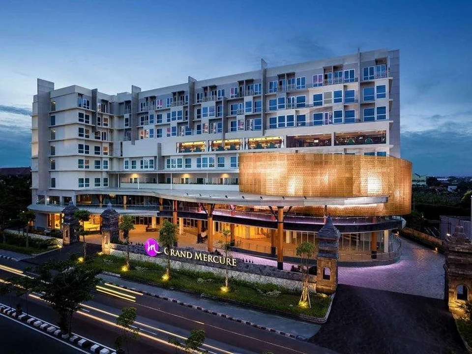 A photograph of Grand Mercure Yogyakarta Adi Sucipto