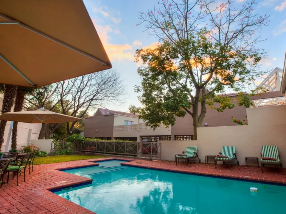 Courtyard Hotel Sandton