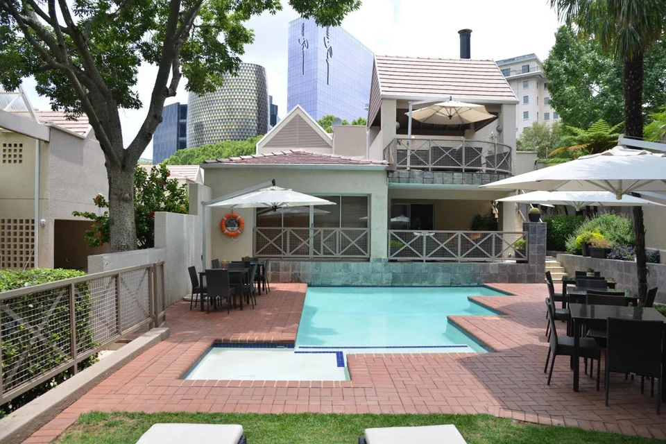 Courtyard Hotel Sandton