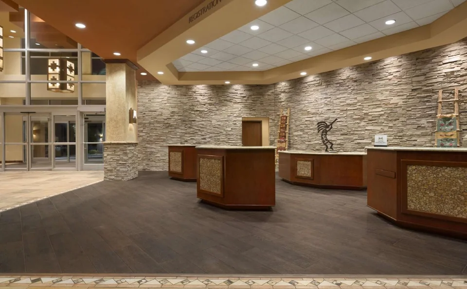 Embassy Suites Albuquerque - Hotel & Spa