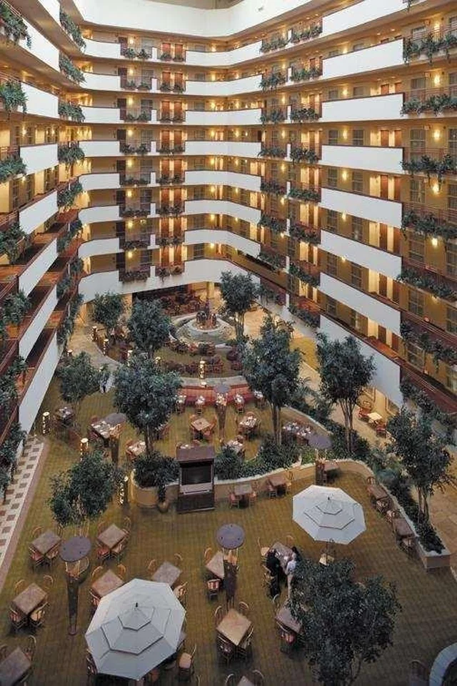 Embassy Suites Albuquerque - Hotel & Spa