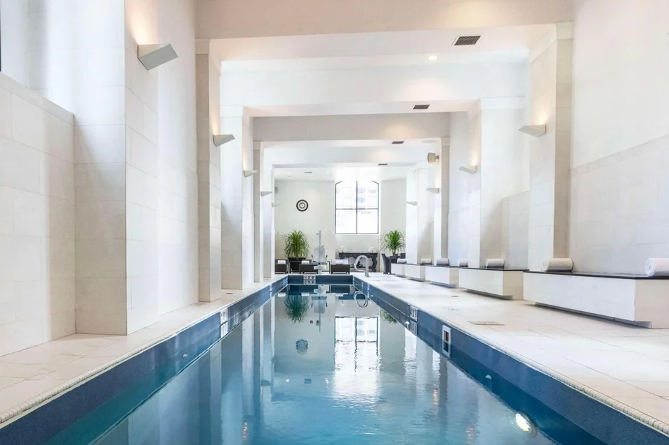 Waldorf Astoria Chicago