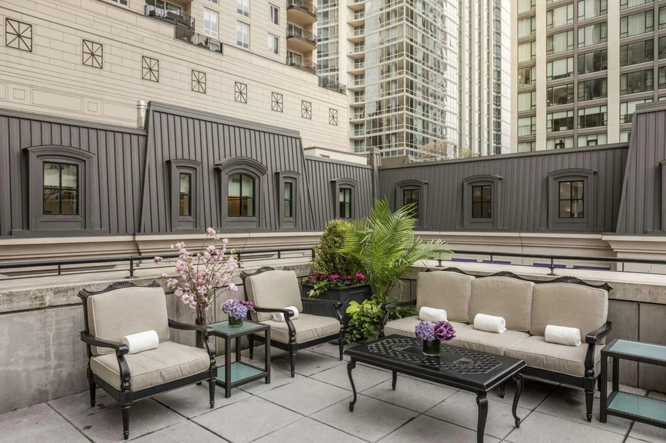 Waldorf Astoria Chicago