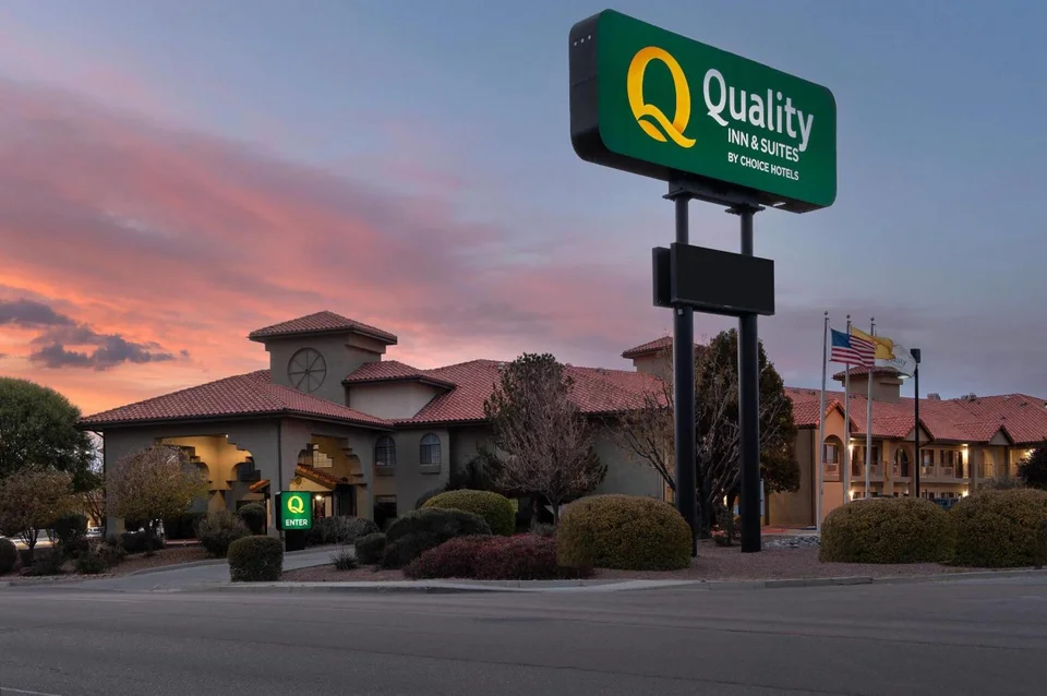 Quality Inn & Suites Gallup I-40 Exit 20