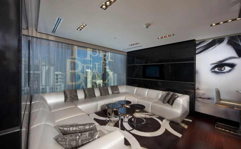 Hotel Beaux Arts, Autograph Collection
