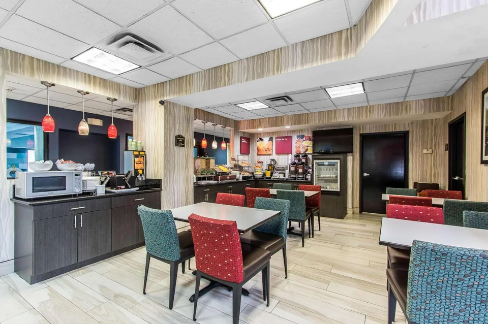 Comfort Suites Fairgrounds West