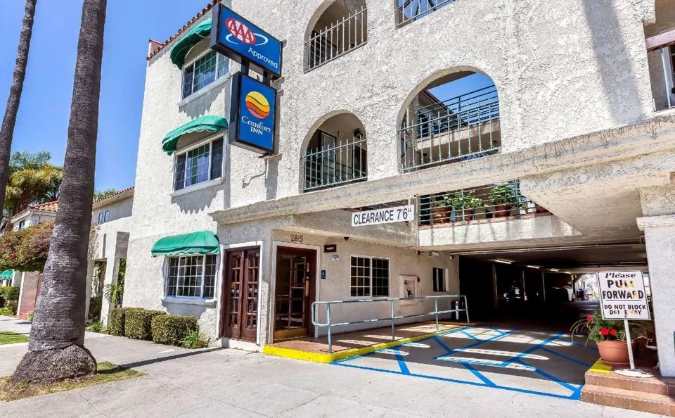 A photograph of Comfort Inn in Santa Monica - West Los Angeles