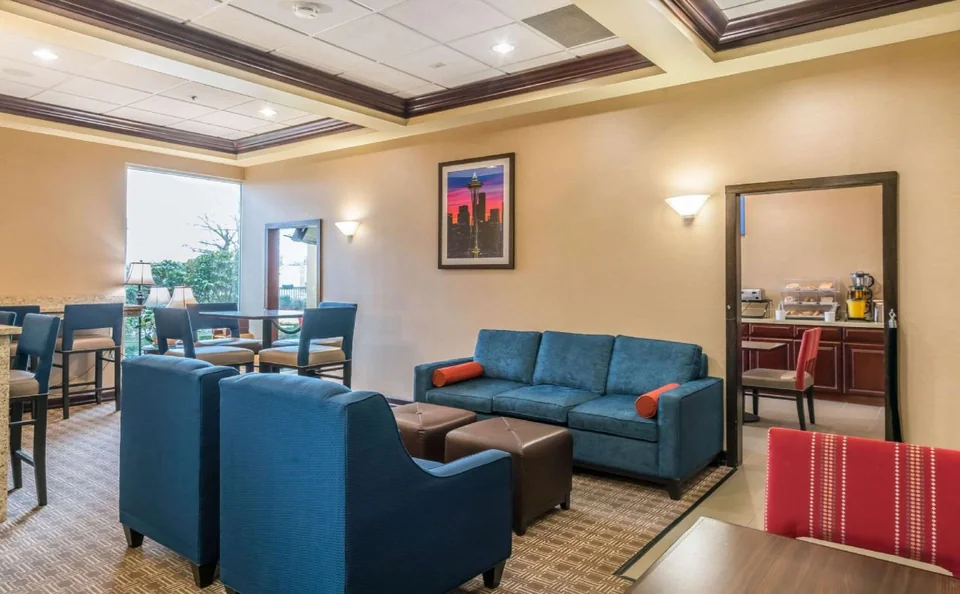 Comfort Inn & Suites Seattle North