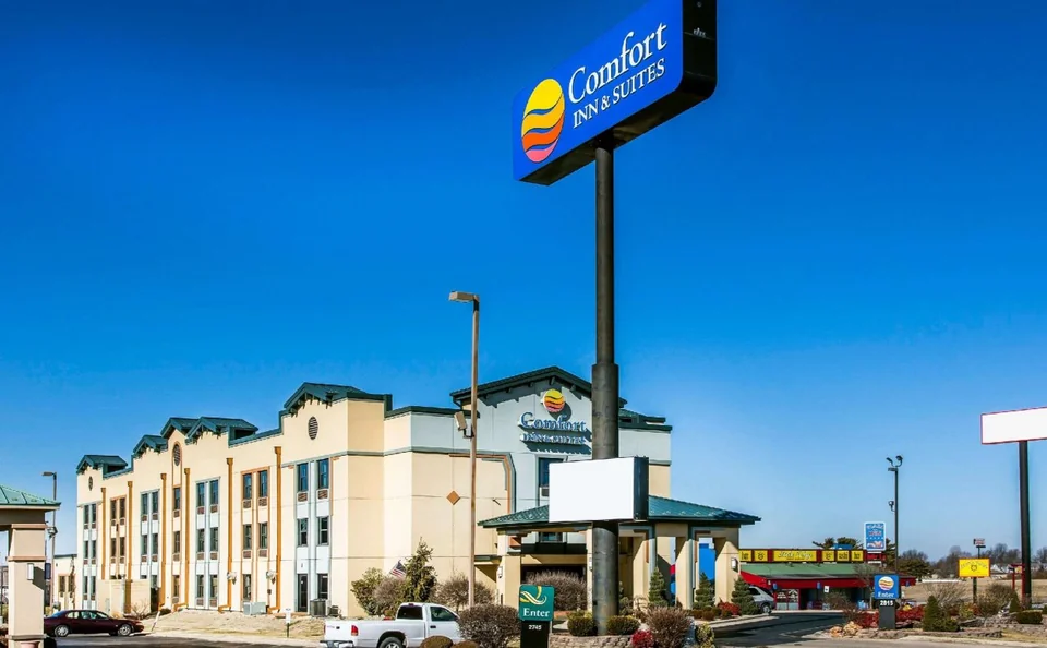 A photograph of Comfort Inn & Suites Springfield I-44