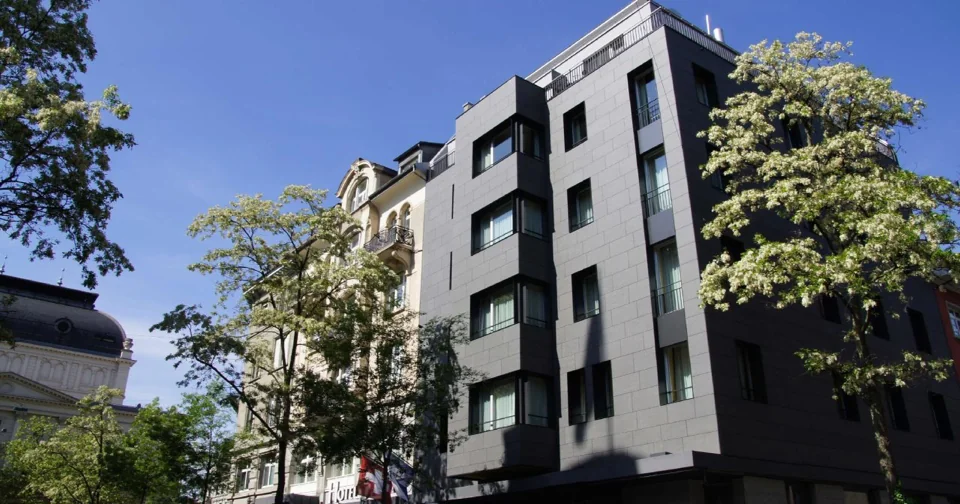 Opera Hotel Zürich otelinden bir fotoğraf