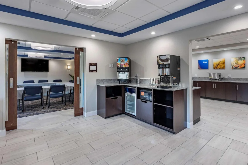 Comfort Suites St. Louis - Sunset Hills