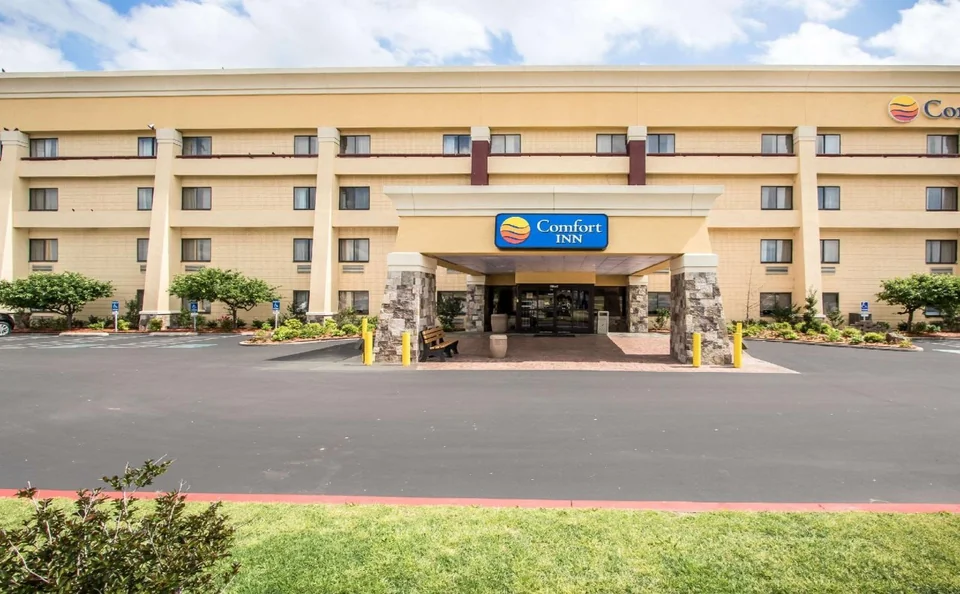 A photograph of Comfort Inn Midtown